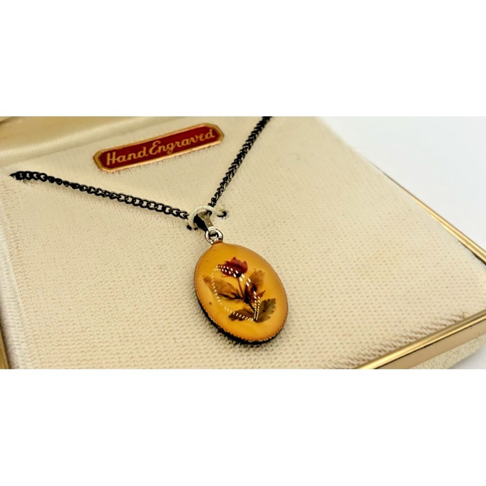 Vintage H.J. Sherman Pressed Flower Resin Pendant Necklace Boxed Ripley Castle